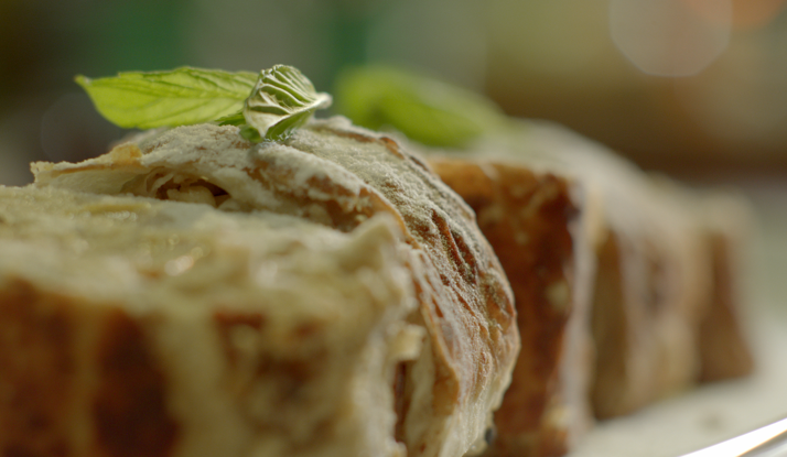 Arpacık Soğanlı Ve Patlıcanlı Et Güveç