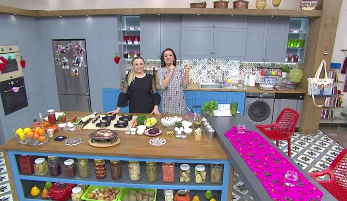 Ezgi Sertel'le Kadınlar Bilir 68. Bölüm Foto Galeri