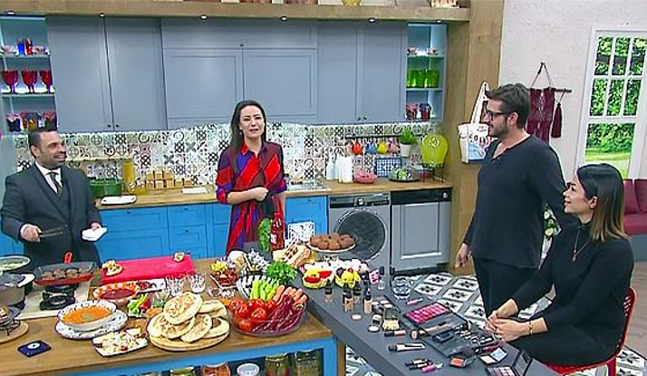 Ezgi Sertel'le Kadınlar Bilir 111. Bölüm Foto Galeri