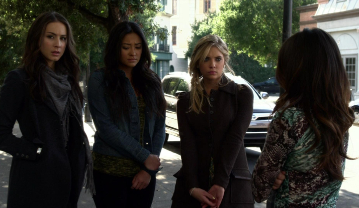 Pretty Little Liars 2. Sezon Foto Galeri 