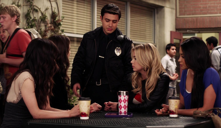 Pretty Little Liars 2. Sezon Foto Galeri 