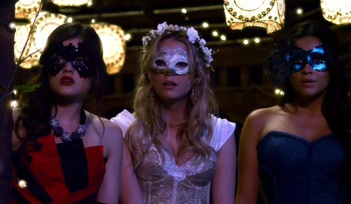 Pretty Little Liars 2. Sezon Foto Galeri 