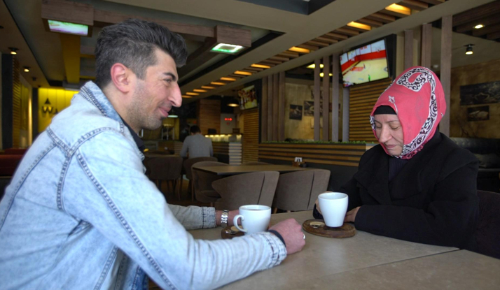 Esra Ezmeci ile Yalnız Değilsiniz 2. Bölüm Foto Galeri