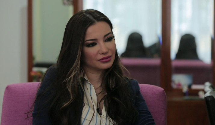 Esra Ezmeci ile Yalnız Değilsiniz 3. Bölüm Foto Galeri