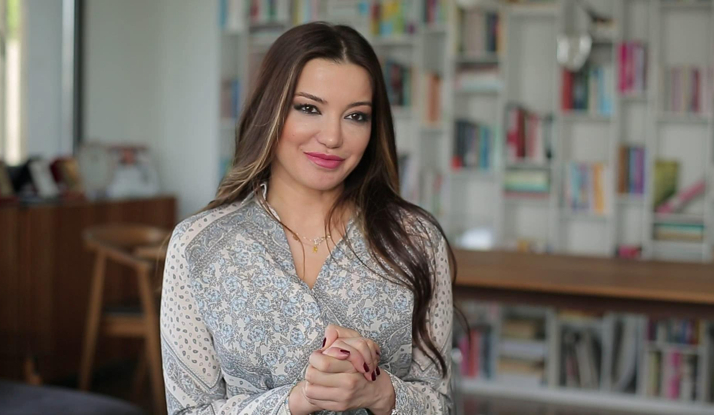 Esra Ezmeci ile Yalnız Değilsiniz 6. Bölüm Foto Galeri 