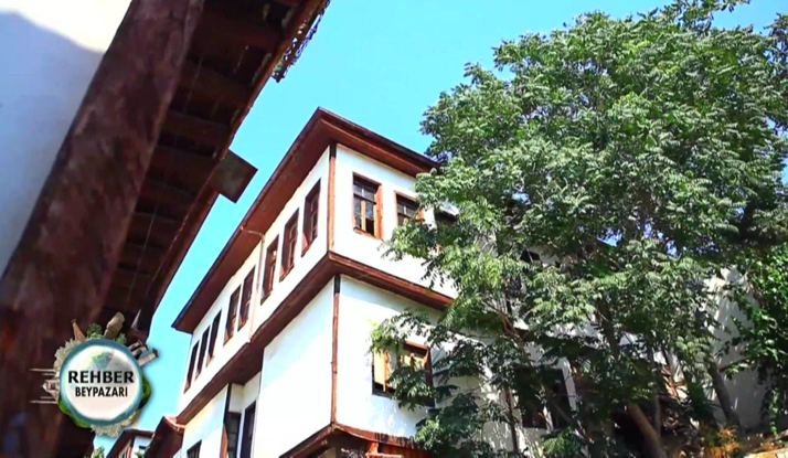 Rehber 90. Bölüm Foto Galeri