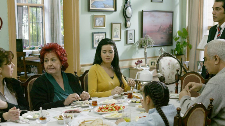 Yaprak Dökümü 28. Bölüm